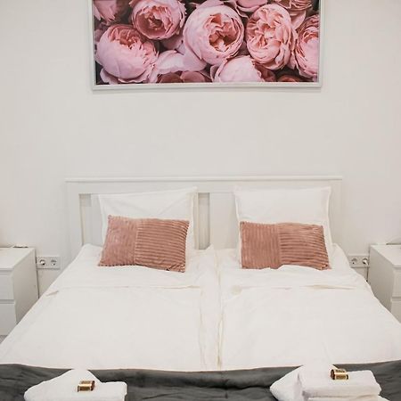 Fodormenta Residence Егер Екстериор снимка