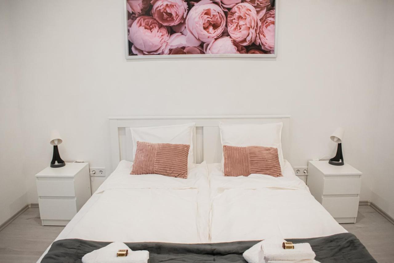 Fodormenta Residence Егер Екстериор снимка