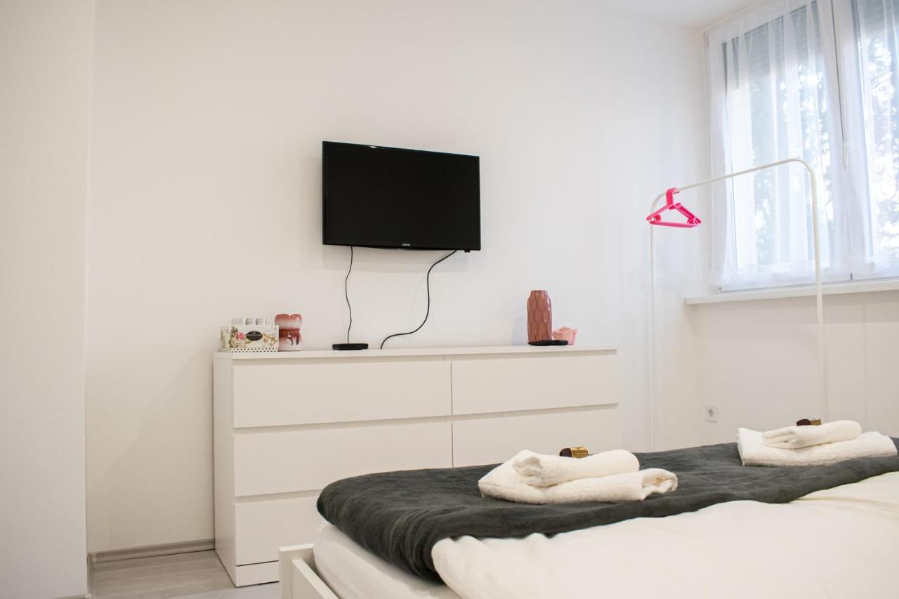 Fodormenta Residence Егер Екстериор снимка